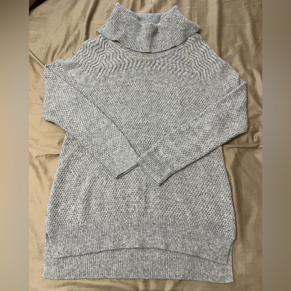 Calvin Klein Turtle Neck Sweater - M